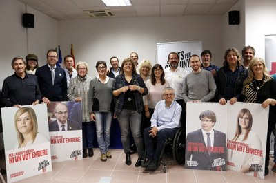 Seguiment del 10-N a la seu de JxCAT a Lleida, amb la presència de Mayte Rivero (Foto: ACN)