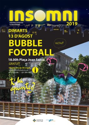 'Bubble Football' a la plaça Joan Sansa