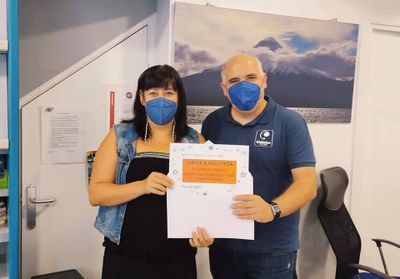 Lliurament del val de Cadítours per al viatge a Mallorca 
