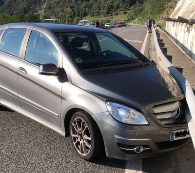 Un dels cotxes accidentats en el xoc d'aquest dimecres al vespre a l'N-145, a la Seu