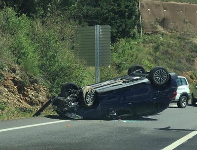 Accident a l'N-260 a la Seu (Foto: Aleix Cortés)