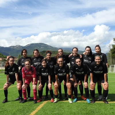 L'FC Pirineus sènior, aquest diumenge passat a Guardiola de Berguedà (Foto: FC Pirineus)