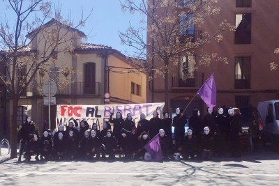 Acció davant el Bisbat d'Urgell (Foto: Comitè 8-M)