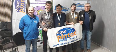 Lliurament de premis del XXIV Campionat de Catalunya de Pesca Salmònids amb Mosca en la categoria Joventut (Foto: Club de Caça i Pesca Alt Urgell)