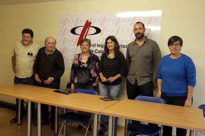 Membres de la Plataforma Salvem Salau en la roda de premsa al Col·legi de Periodistes de Lleida (Joan Vàzquez, Josep Maria Mata, Sofía Isús, Núria Sauquillo, Jaume Moya i Mireia Boya) Foto: ACN