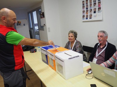 Votació per a les executives comarcal i territorial del PDC, a la Seu