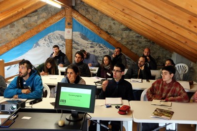 Classe de la dotzena edició de l'Escola de Pastors de Catalunya (Foto: ACN)