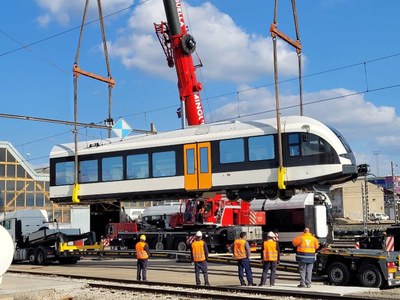 Preparació del tercer tren de la línia de la Pobla de Segur (FGC)