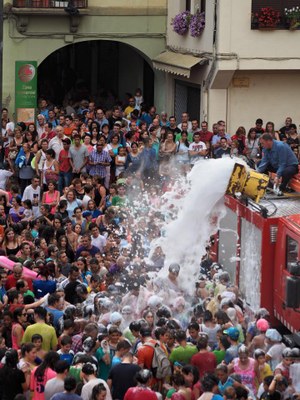 Correaigua i Festa de l'Escuma de la Festa Major de la Seu 2015