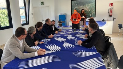 Reunió de Berni Álvarez amb representants de l'INEFC, al Parc del Segre (Foto: ACN)