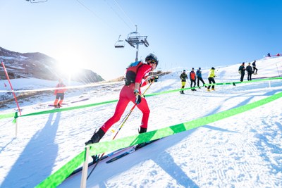 Un participant de l'esprint durant els Campionats Europeus celebrats a l'estació de Boí Taüll el febrer de 2022 (Foto: ACN)