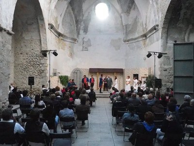 'Molt soroll per no res', al pati de la Biblioteca Sant Agustí
