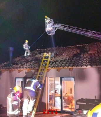 Extinció d'un incendi en una xemeneia a Organyà (Foto: Bombers Generalitat)