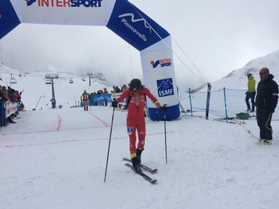 Kilian Jornet, a la meta del Mundial 2017 de Vertical Race (Foto: ISMF)