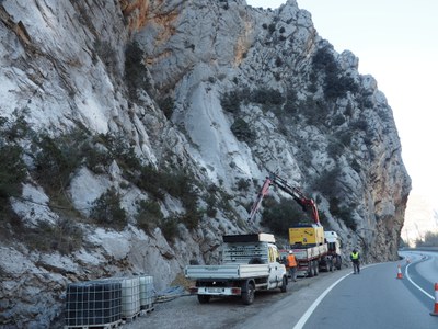 Instal·lació de malles de seguretat als Tresponts
