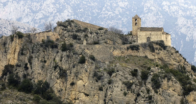 L'entorn de Sant Joan de la Penella, al municipi de Peramola (Foto: Turisme de Catalunya)