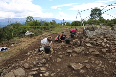 Excavació al dolmen de Bescaran (2015)