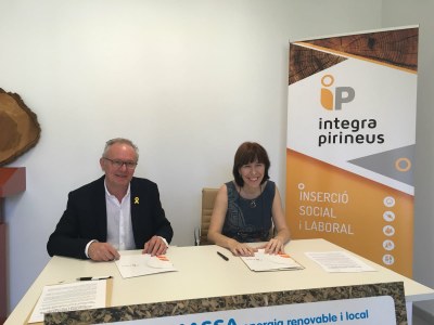 Firma del conveni de col·laboració entre els responsables de les dues entitats