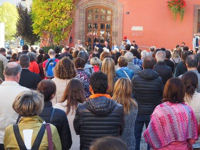 Aturada davant l'Ajuntament de la Seu en solidaritat amb Jordi Sànchez i Jordi Cuixart