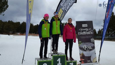 Podi U16 femení (Foto: FCEH)