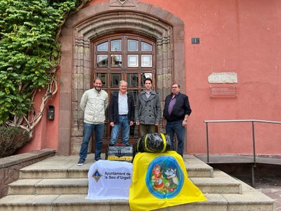 Presentació del material mèdic que l'ONG Cruzada por la Alegría enviarà a l'Hospital Infantil sur de Santiago de Cuba (Foto: Ajuntament de la Seu d'Urgell)