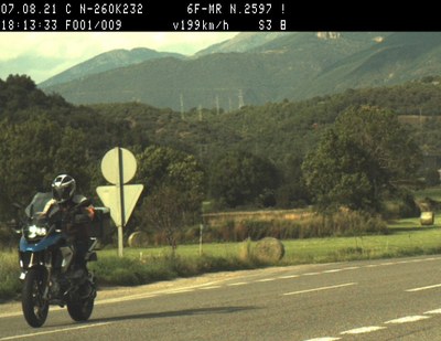 Excés de velocitat d'un motorista a l'N-260 (Foto: Mossos d'Esquadra)