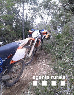 Imatge de les motocicletes (Foto: Agents Rurals)