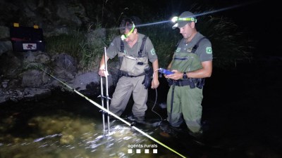 Campanya de mesurament de cabals al riu Segre, al tram entre Puigcerdà i la Seu d'Urgell (Foto: Agents Rurals)