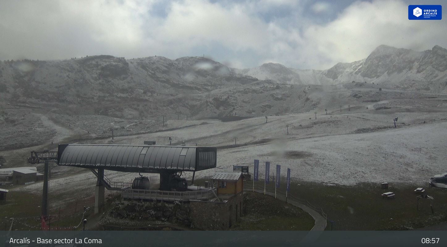 Descens de la temperatura al Pirineu, que ha portat la primera nevada ...