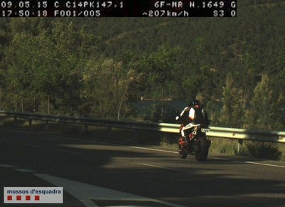 Moto - Excés de velocitat