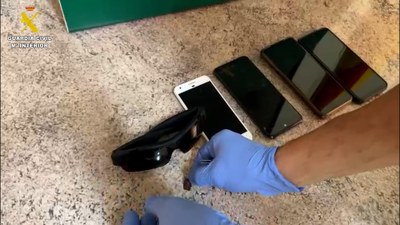 Material que la Guàrdia Civil ha comissat a l'home acusat d'abusos sexuals a menors i que ha estat detingut a la Seu