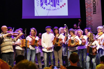 Homenatge a Pep Lizandra dins del concert pel 10è aniversari de Diàdona (Foto: Jaume Solé)