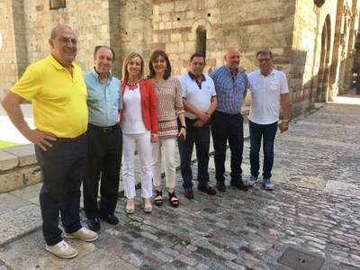 Marisa Xandri i M. José García Cuevas amb militants locals