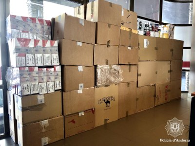 Tabac de contraban intervingut aquesta setmana a prop de la frontera del riu Runer (Foto: Policia d'Andorra)
