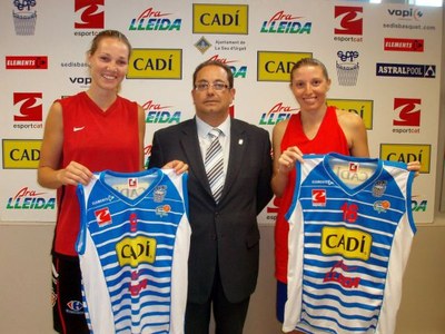 Elsa Donaire i Sílvia Luz