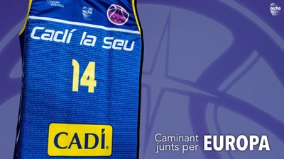 La samarreta del Cadí La Seu per a l'EuroCup 2020-2021, amb els noms gravats dels integrants del Sedis Bàsquet