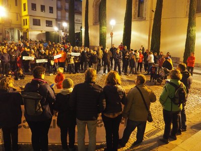 Concentració a la plaça dels Oms per l'alliberament dels presos polítics