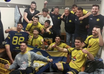 El CH Cadí celebra la permanència a Nacional Catalana (@clubhoqueicadi)