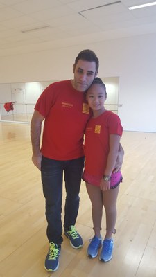 Aina Izquierdo, amb l'entrenador Xavi Orrit