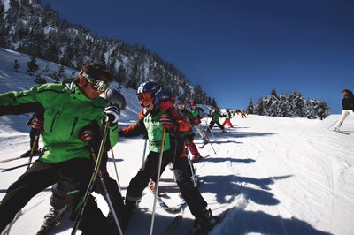 Infants practicant esquí a Vallnord