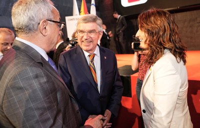Laura Vilagrà conversa amb Thomas Bach i Alejandro Blanco (Foto: ACN)