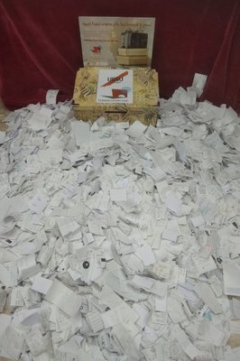 Una part de les butlletes incloses al sorteig de vals de compra a la Seu (UBSU)