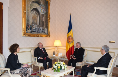 Audiència entre Joan-Enric Vives i Carles Pérez-Desoy Fages (Foto: Bisbat d'Urgell)