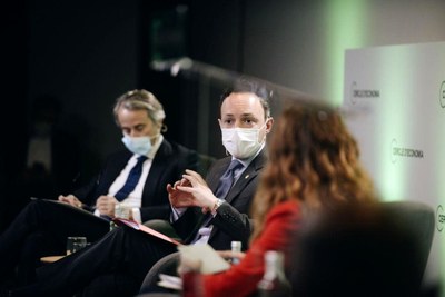 Xavier Espot, en una conferència al Cercle d'Economia, a Barcelona (Foto: Govern d'Andorra)