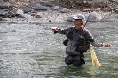 Pesca al riu Noguera Pallaresa (Foto: ACN)