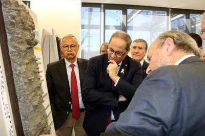Visita de Quim Torra a l'Institut Geològic i Cartogràfic (Foto: ACN)