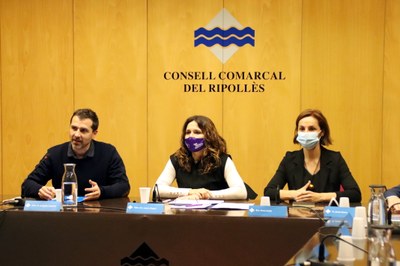 Laura Vilagrà, a la reunió amb els alcaldes i alcaldesses del Ripollès (Foto: ACN)