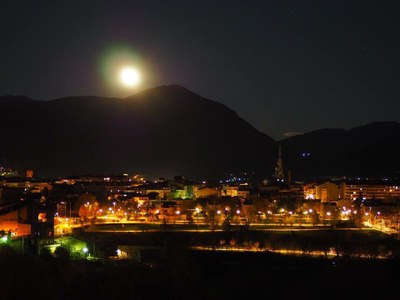 La Seu d'Urgell de nit (Foto: arxiu)