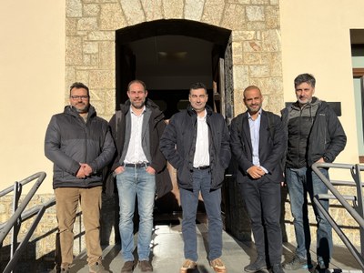 El vicepresident de la Diputació de Lleida, Agustí Jiménez, ha visitat l'Ajuntament de Sort, i ha estat rebut per l'alcalde, Baldo Farré (Foto: Marta Lluvich/ACN)