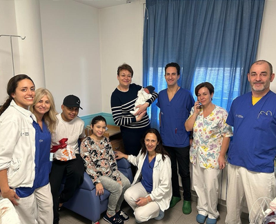 El Jacob ha nascut a la Fundació Sant Hospital de la Seu d'Urgell i ha rebut la visita de la regidora de Salut, Paqui Gómez (Foto: FSH)